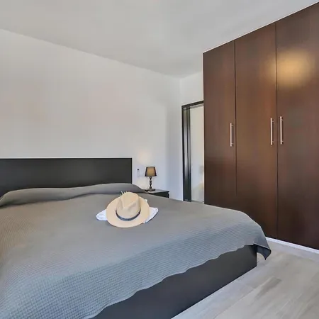Casa Adosada Con Piscina Climatizada, A/c, Barbacoa Y Fibra - Es-347-42