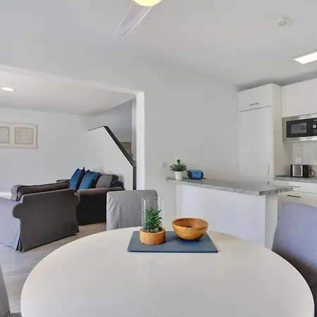 Сasa de vacaciones Casa Adosada Con Piscina Climatizada, A/c, Barbacoa Y Fibra - Es-347-42 Costa Adeje (Tenerife)