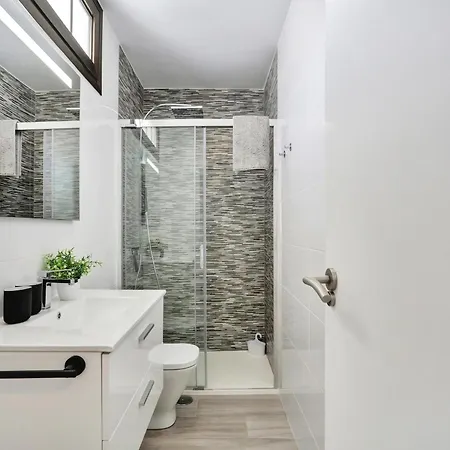 펜션 Casa Adosada Con Piscina Climatizada, A/c, Barbacoa Y Fibra - Es-347-42 아데제
